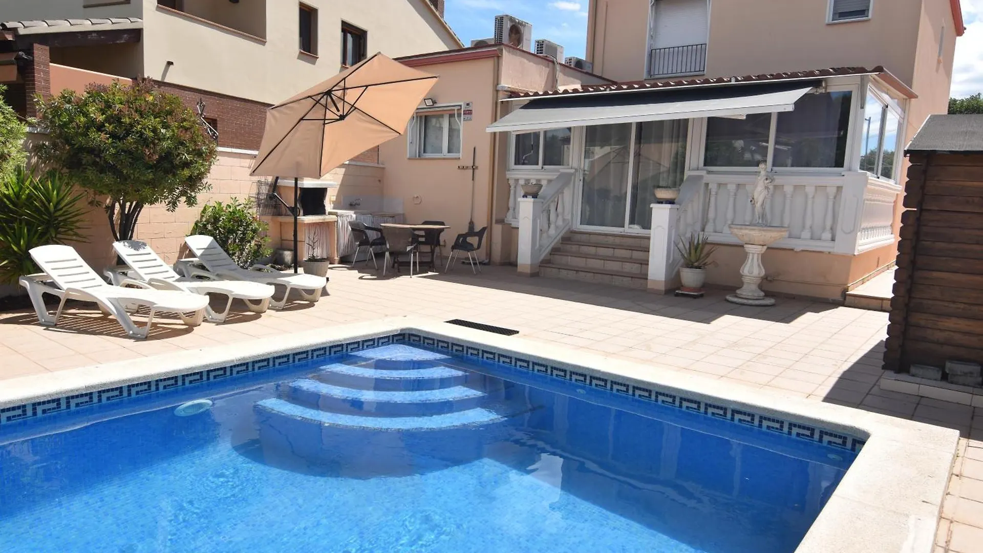 Rnet - Collsacabra Villa Con Piscina Privada Roses